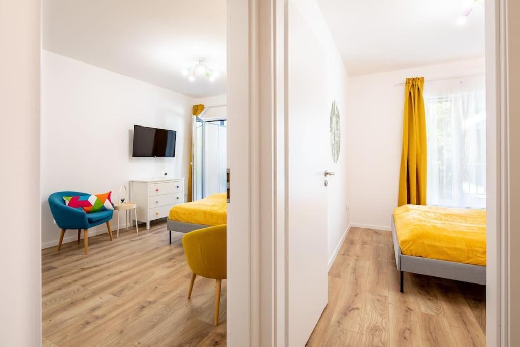 Apartament Marone 209 ~ Ac/balcony/indoor Parking